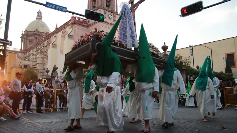 Procesión2
